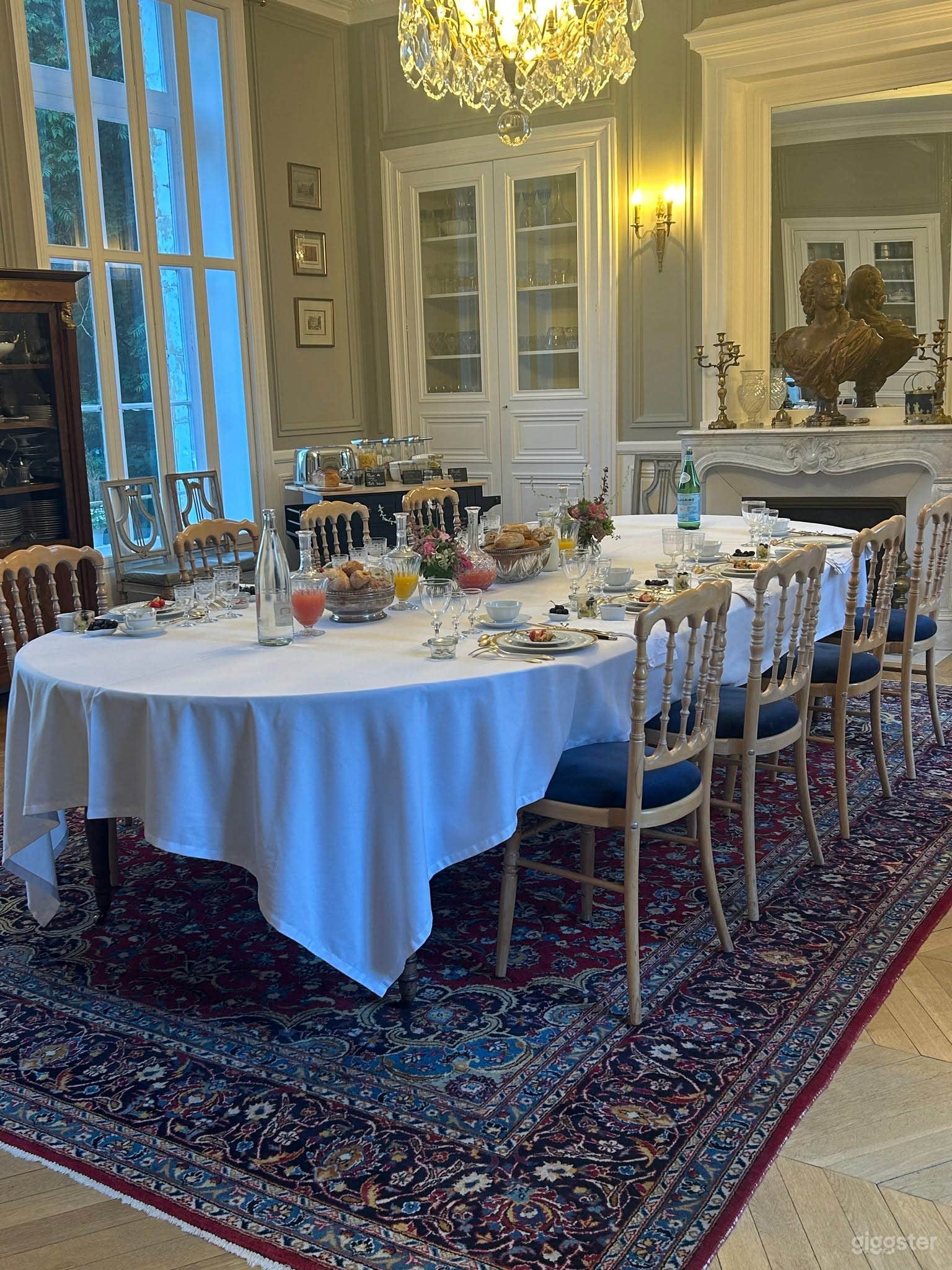 Photo de Historic Castle - Bright Orangery - Magnificent Garden 4