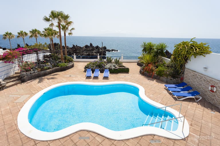  Villa frente al mar con enorme piscina de agua salada, jardín tropical 