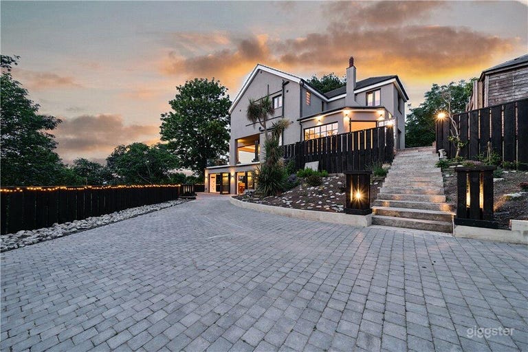  The building and part of the driveway 