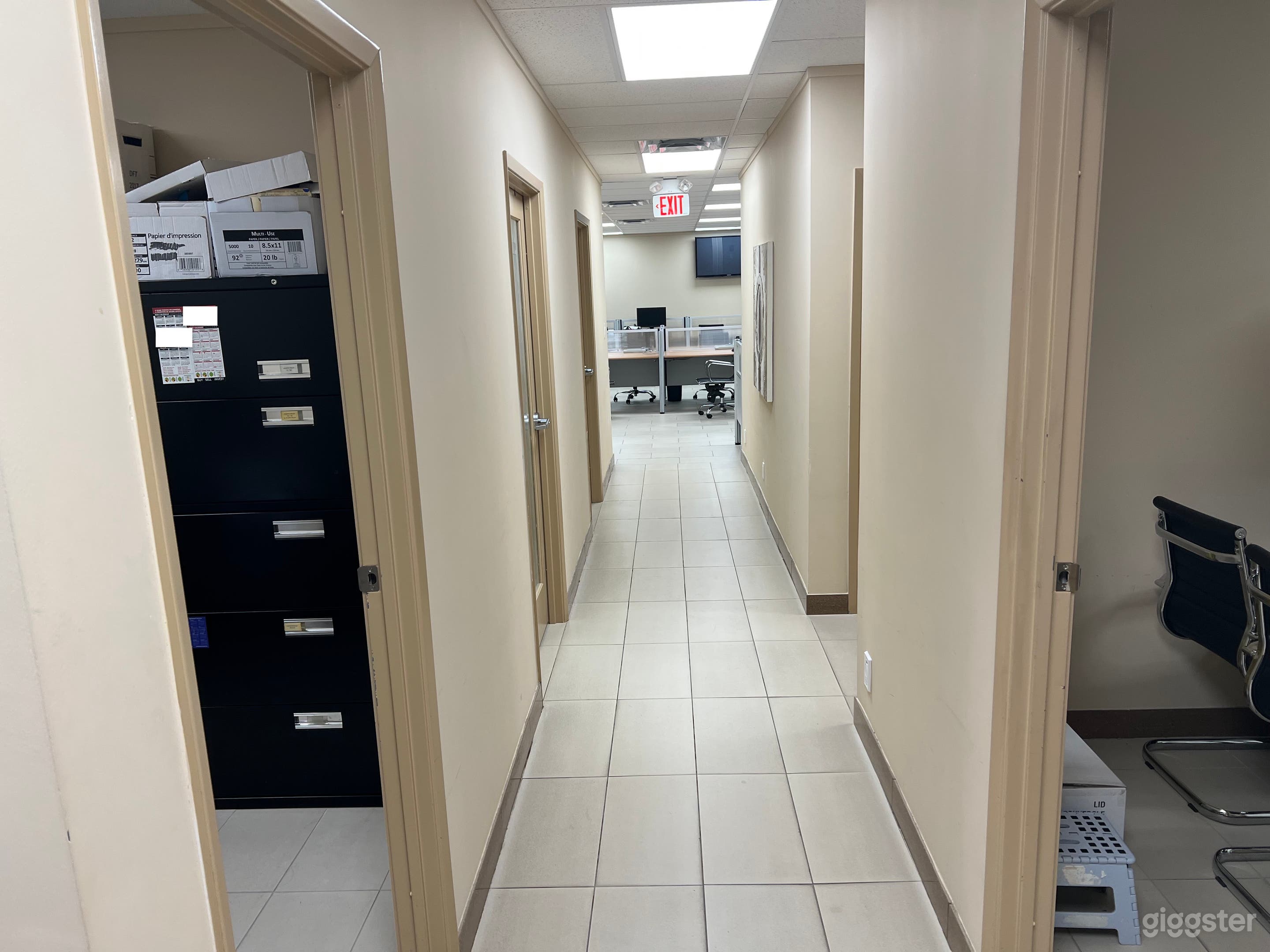 Call Center And Bullpen Photo 4