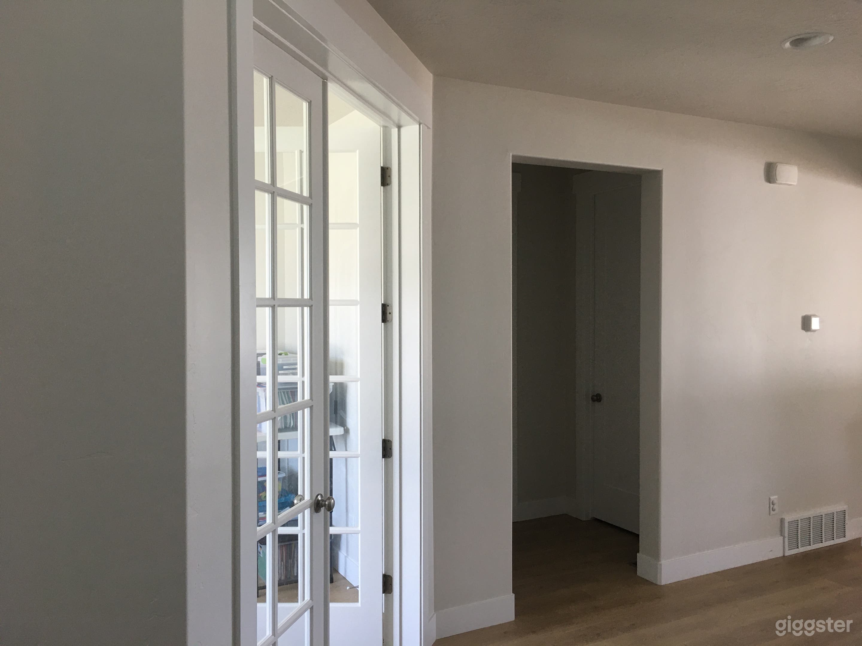 Modern Mapleton Mortgage Commercial Home Photo 4