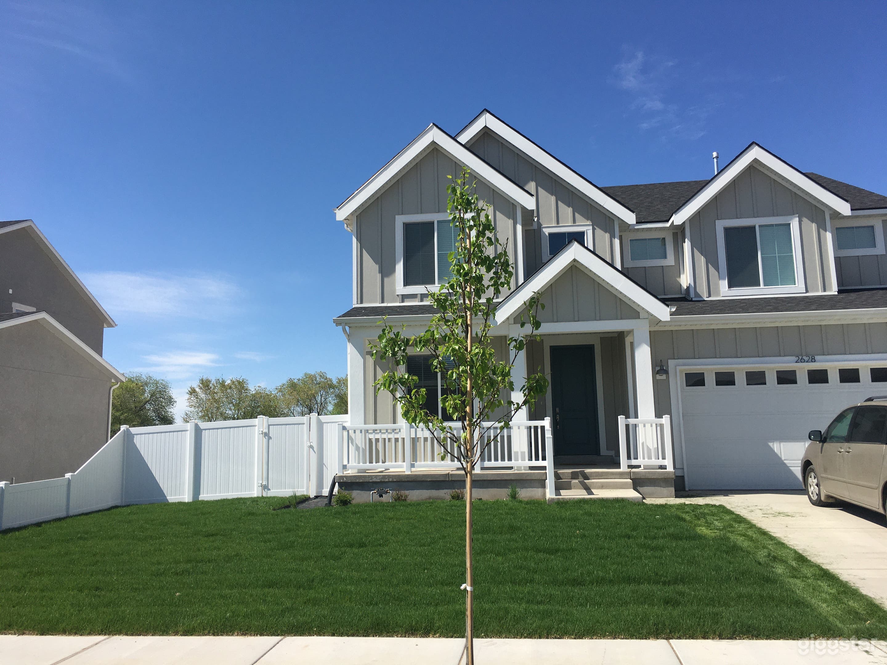 Modern Mapleton Mortgage Commercial Home Photo 2