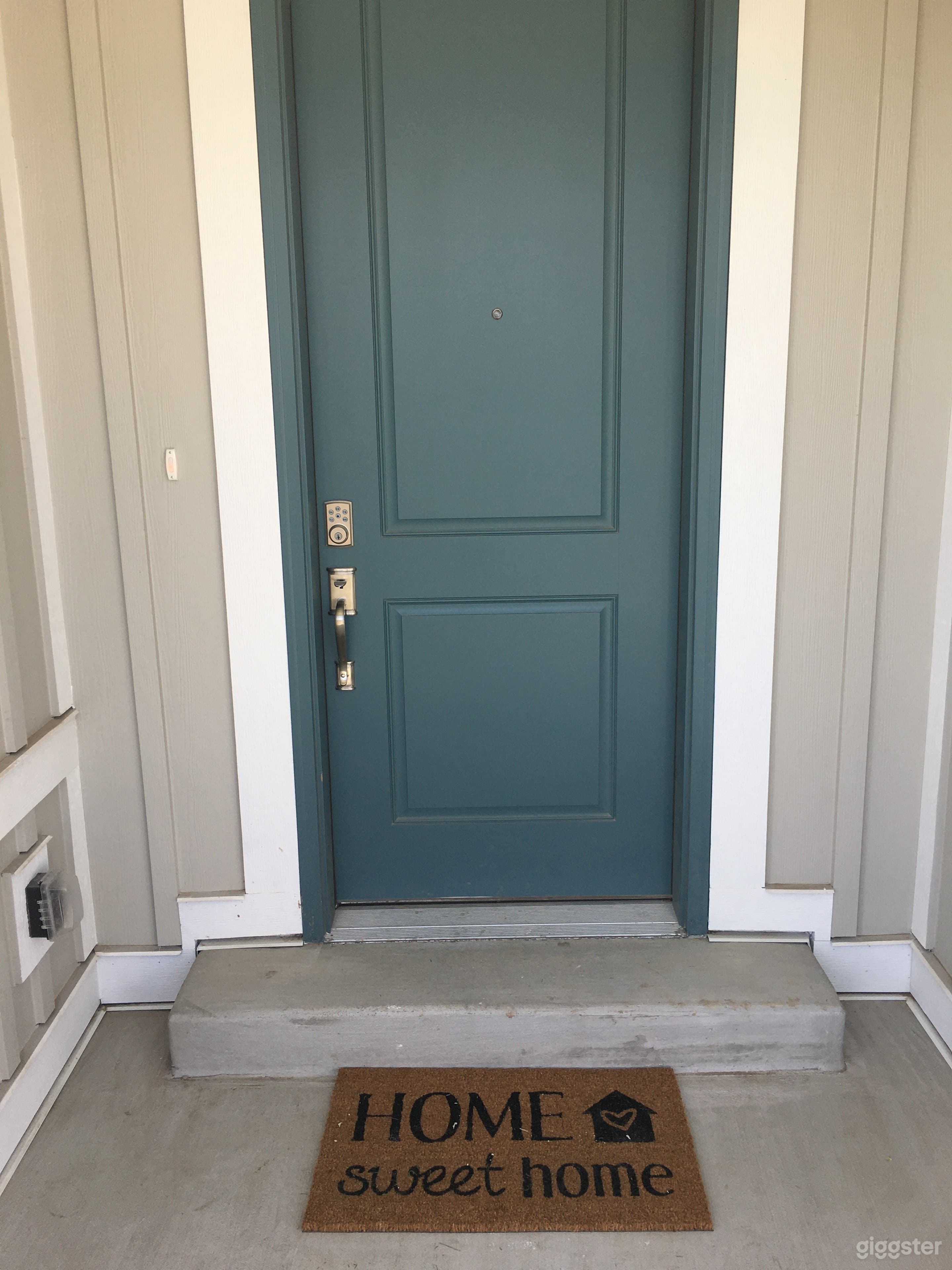 Modern Mapleton Mortgage Commercial Home Photo 3