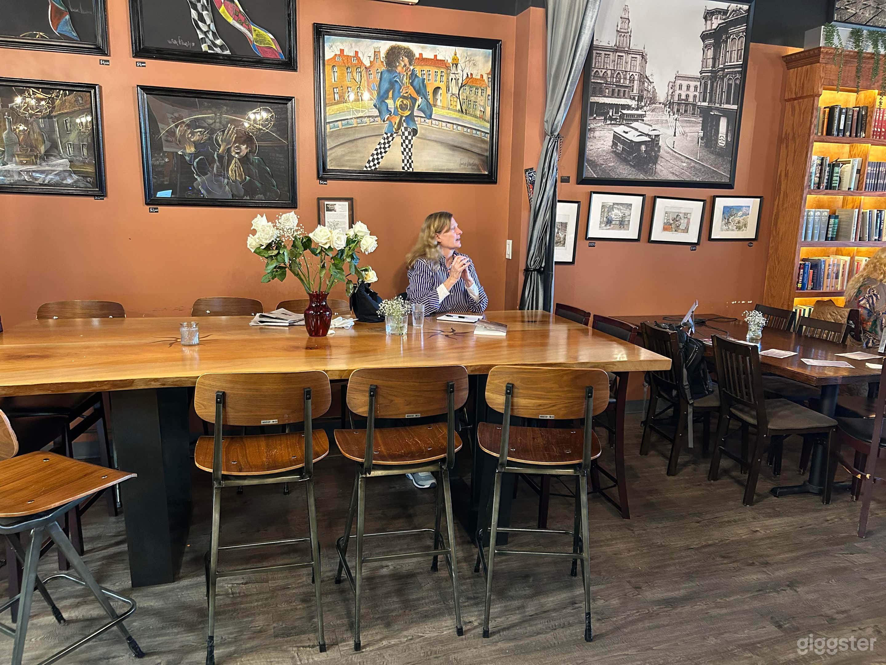 quiet day at the cafe