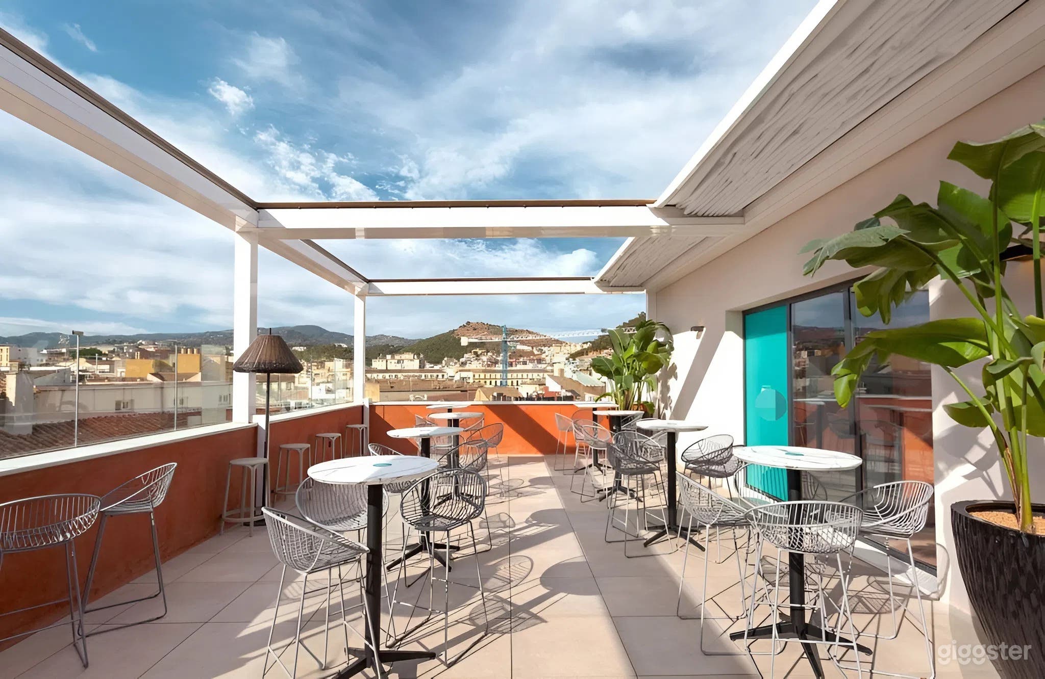 Vibrant Rooftop Bar with 60s-Inspired Style in Malaga Photo 3
