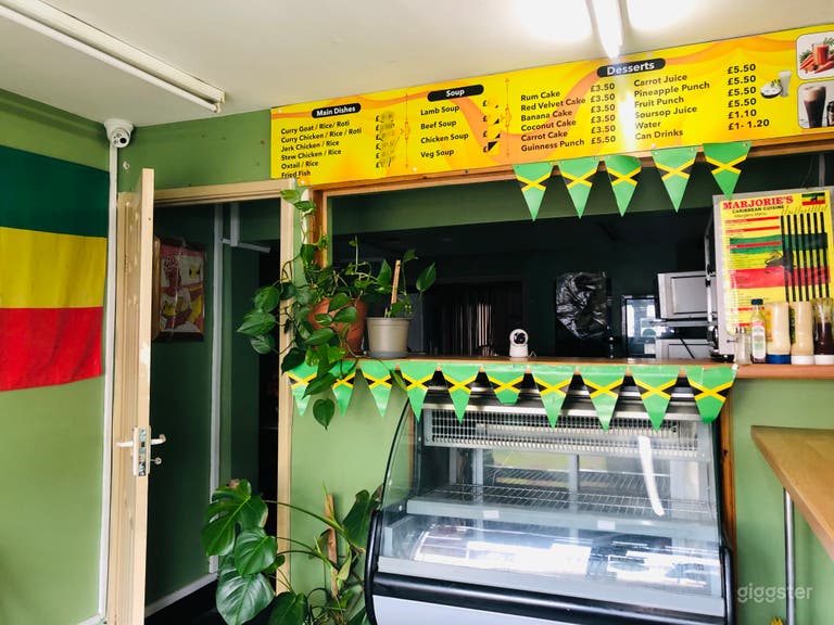  Acogedor restaurante tropical caribeño ubicado en East London 