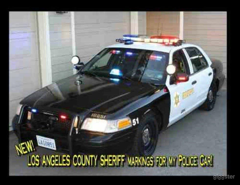 Police Car 76,005 Photo 3