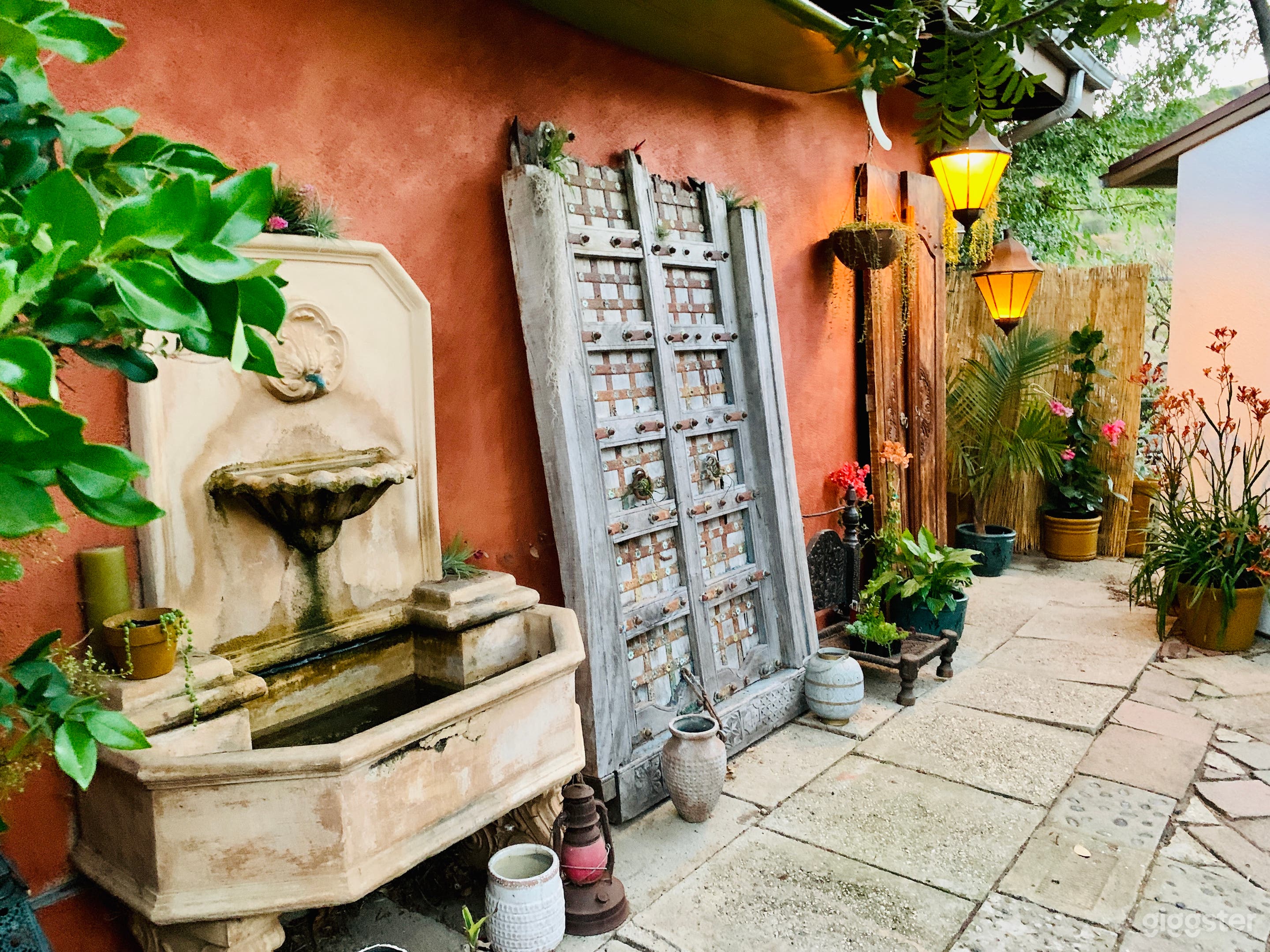 Moroccan wall features. Located in the upper lot. 