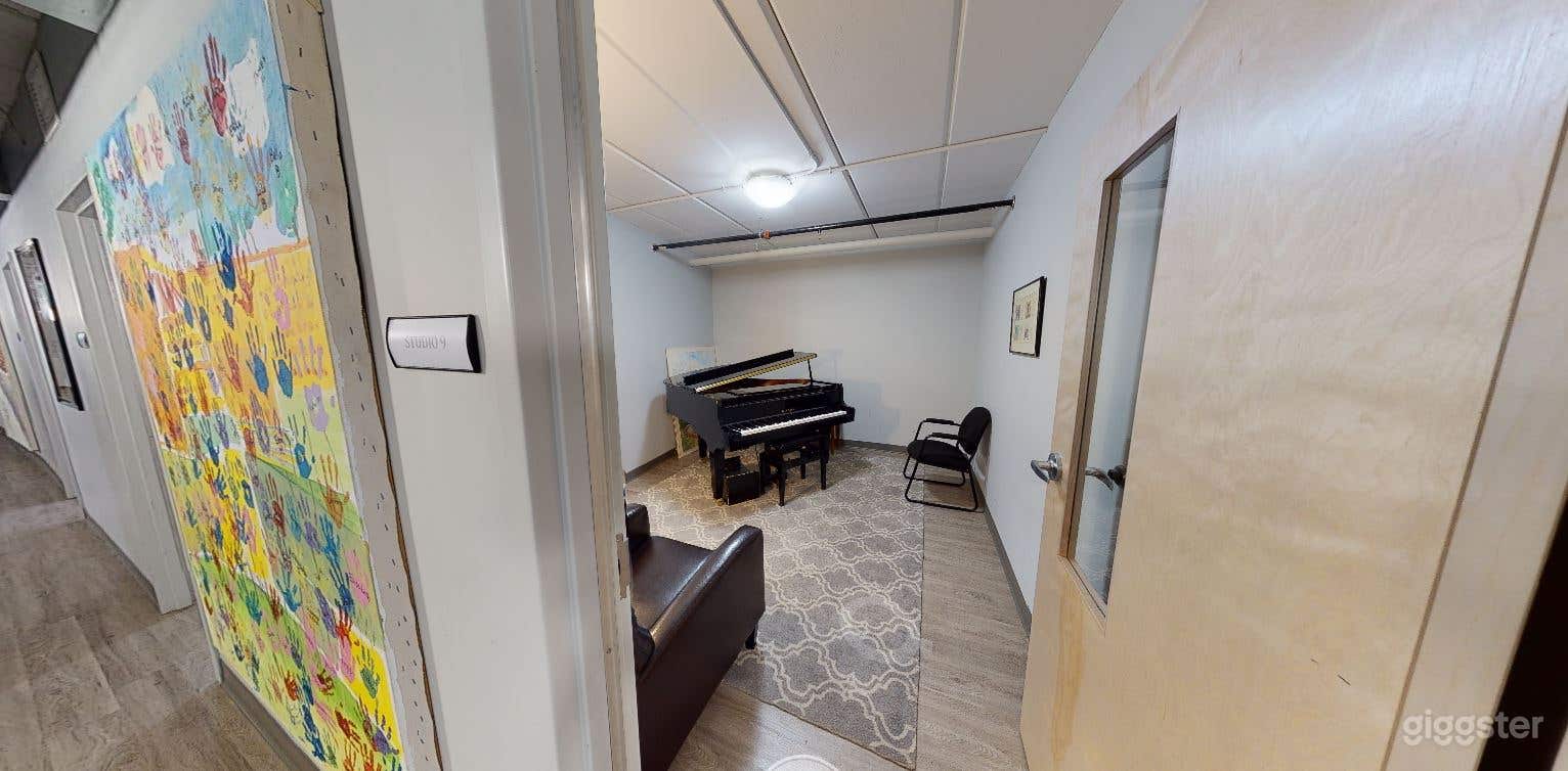 Music Teaching Room 9 Photo 4