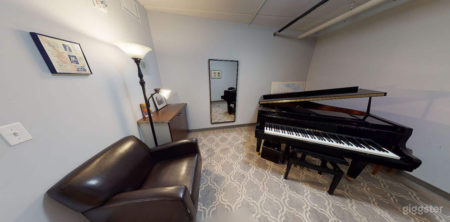 Music Teaching Room 9 Photo 3