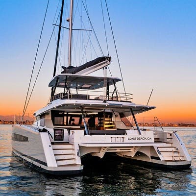 Stylish Luxurious Catamaran-sail or motor Photo 1