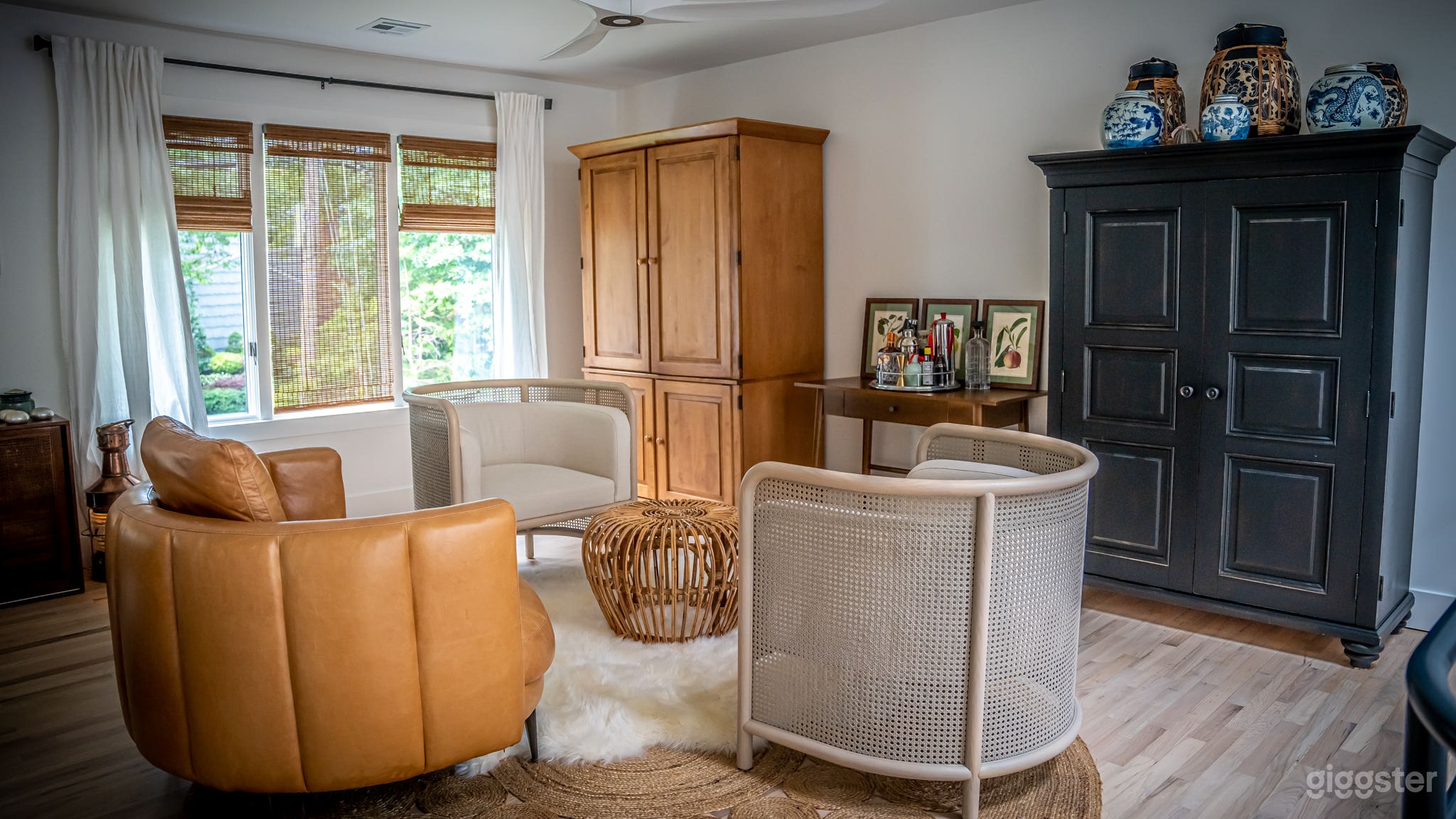 Spacious, bright modern house, with waterside view Photo 4