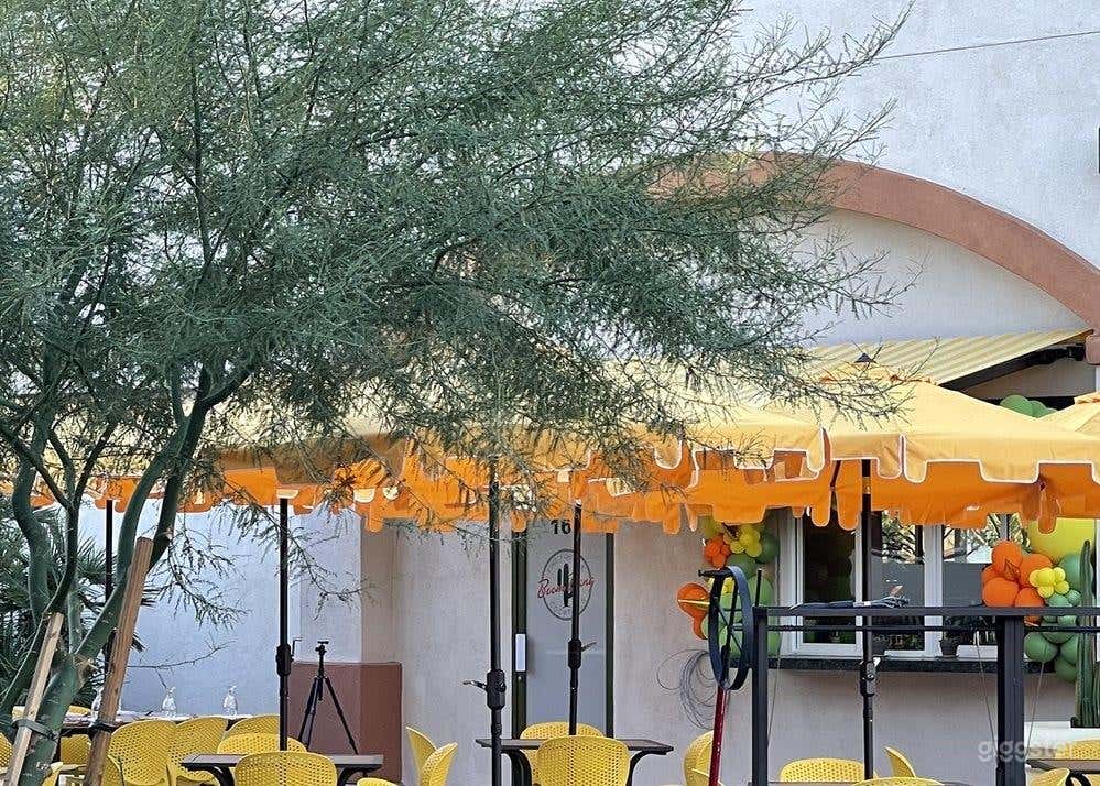 Bright, Open Patio  Photo 4