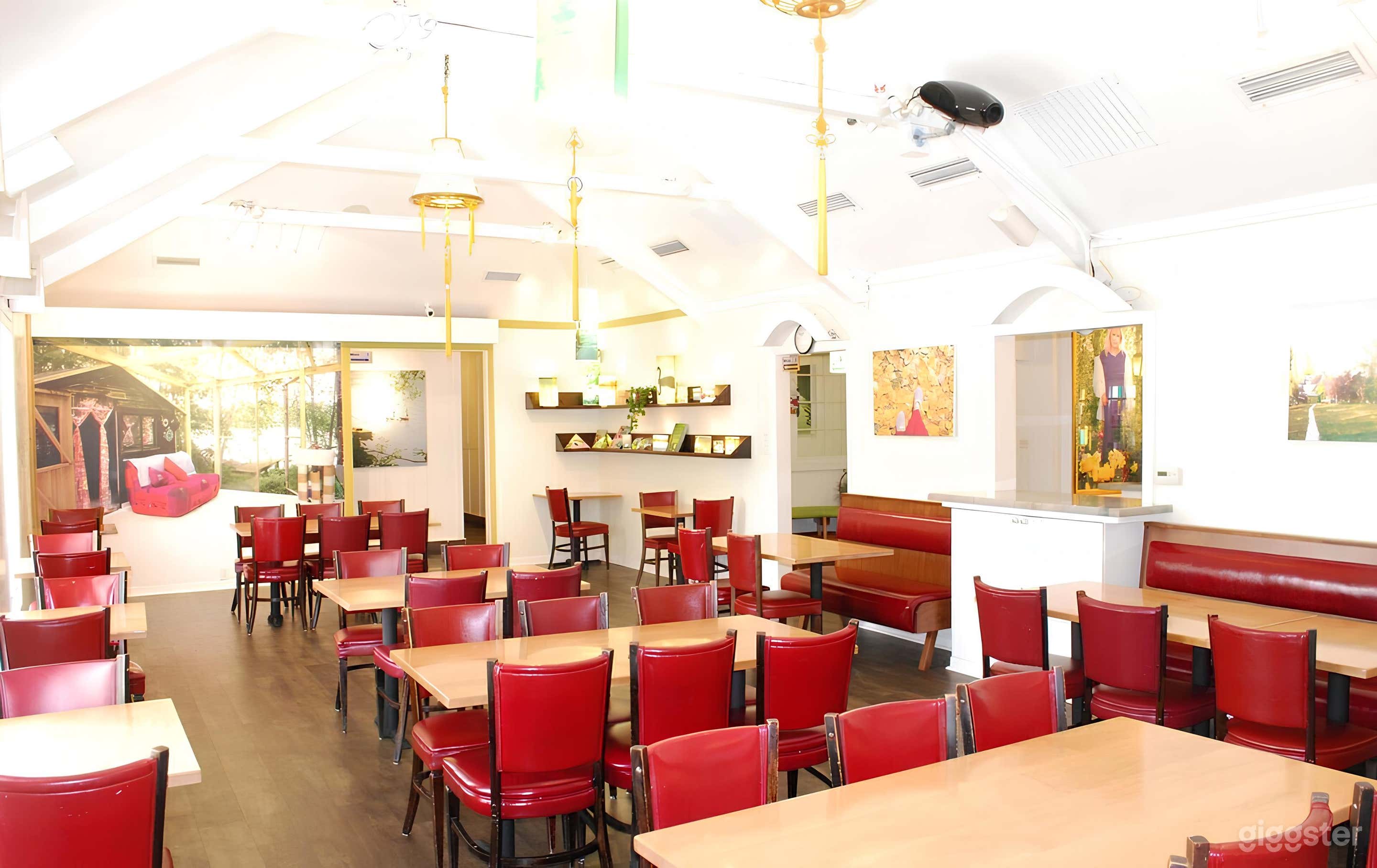 Private Vegan  Dining Room Photo 4