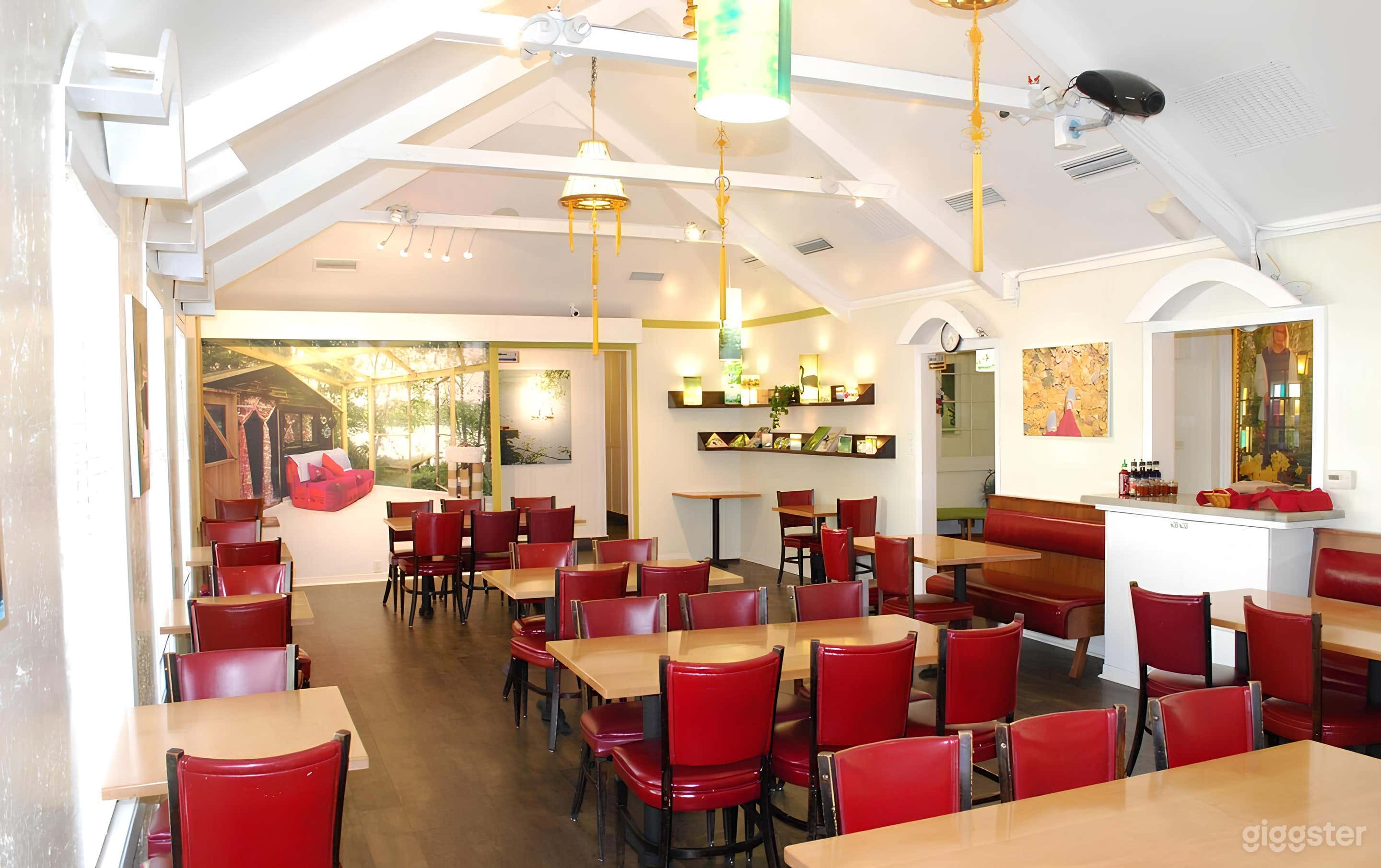 Private Vegan  Dining Room Photo 1