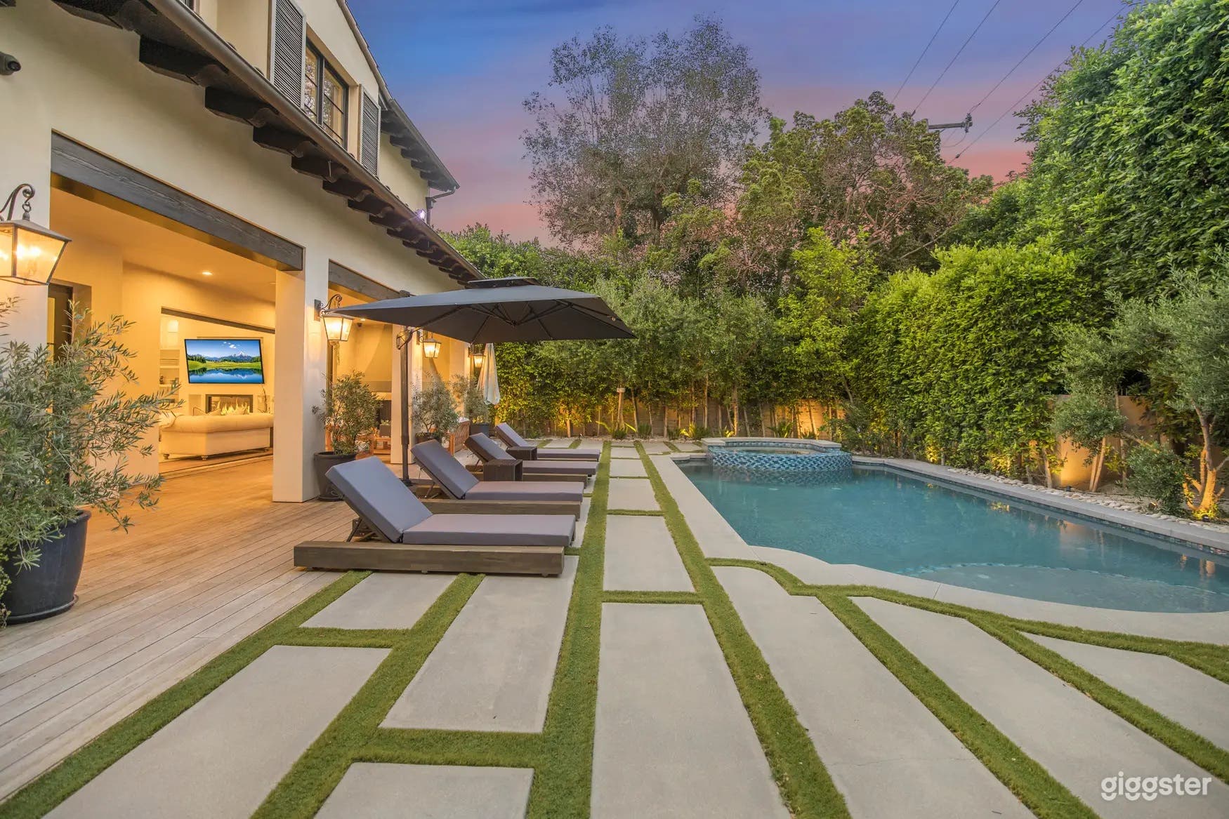 ELEGANT OLIVE RESORT-STYLE POOL Photo 3