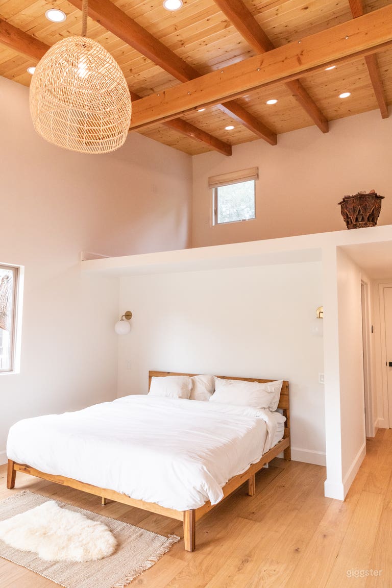  Topanga Canyon Sanctuary: Creative Dream Set 