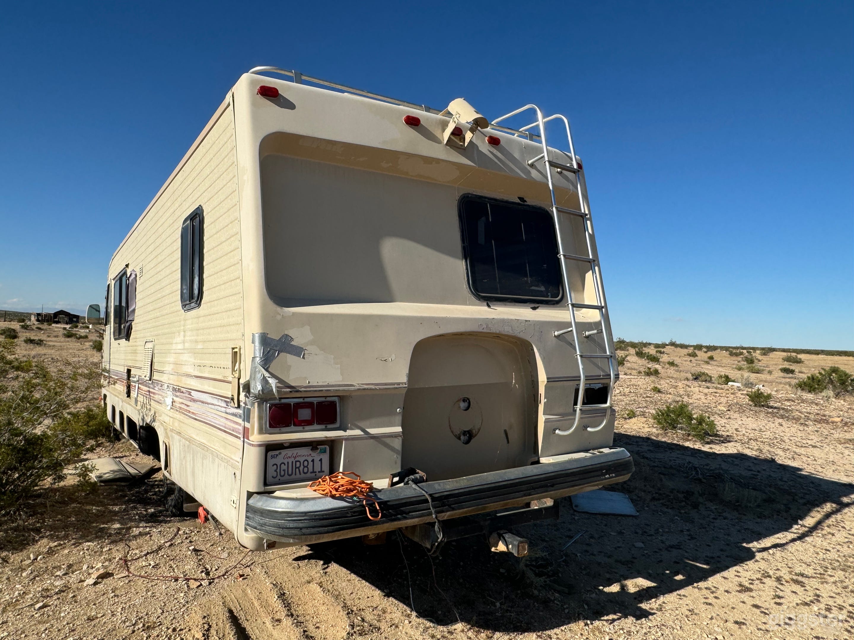 Desert Horror Trailer Lancaster 40 acres Photo 3
