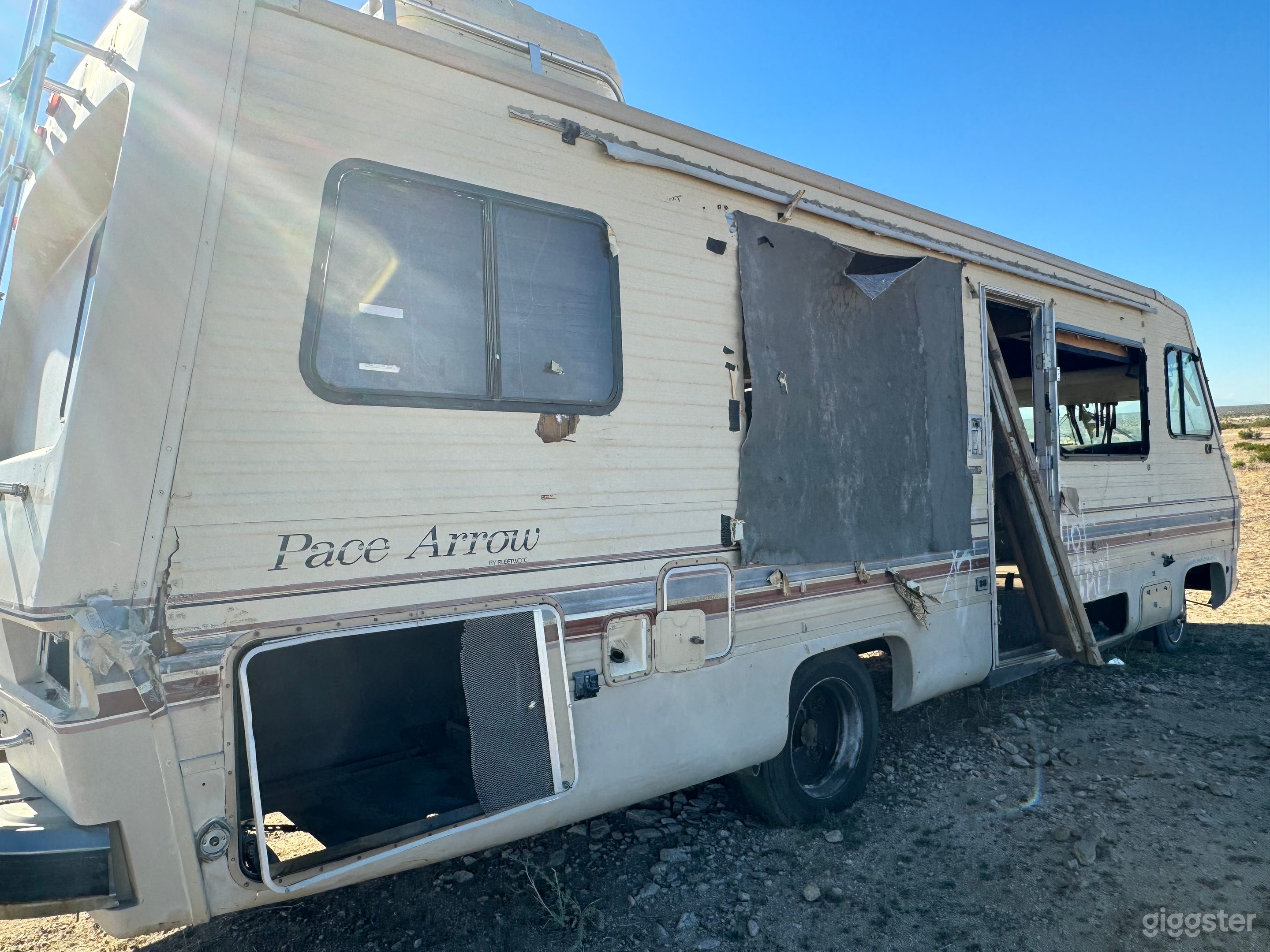 Desert Horror Trailer Lancaster 40 acres Photo 2