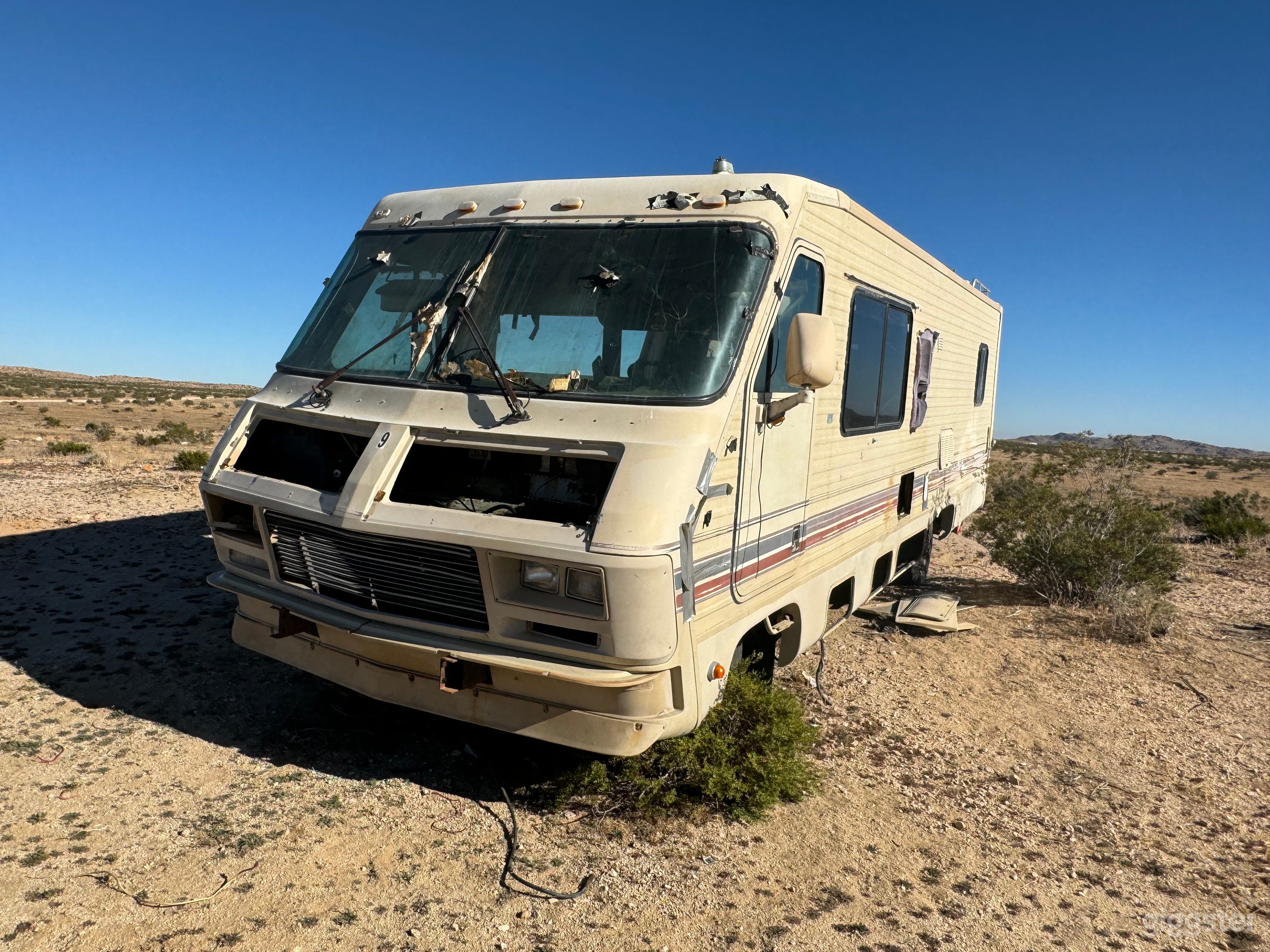 Desert Horror Trailer Lancaster 40 acres Photo 4
