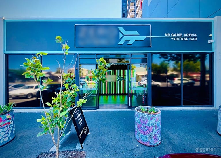  VR Game Arena + Virtual Bar 