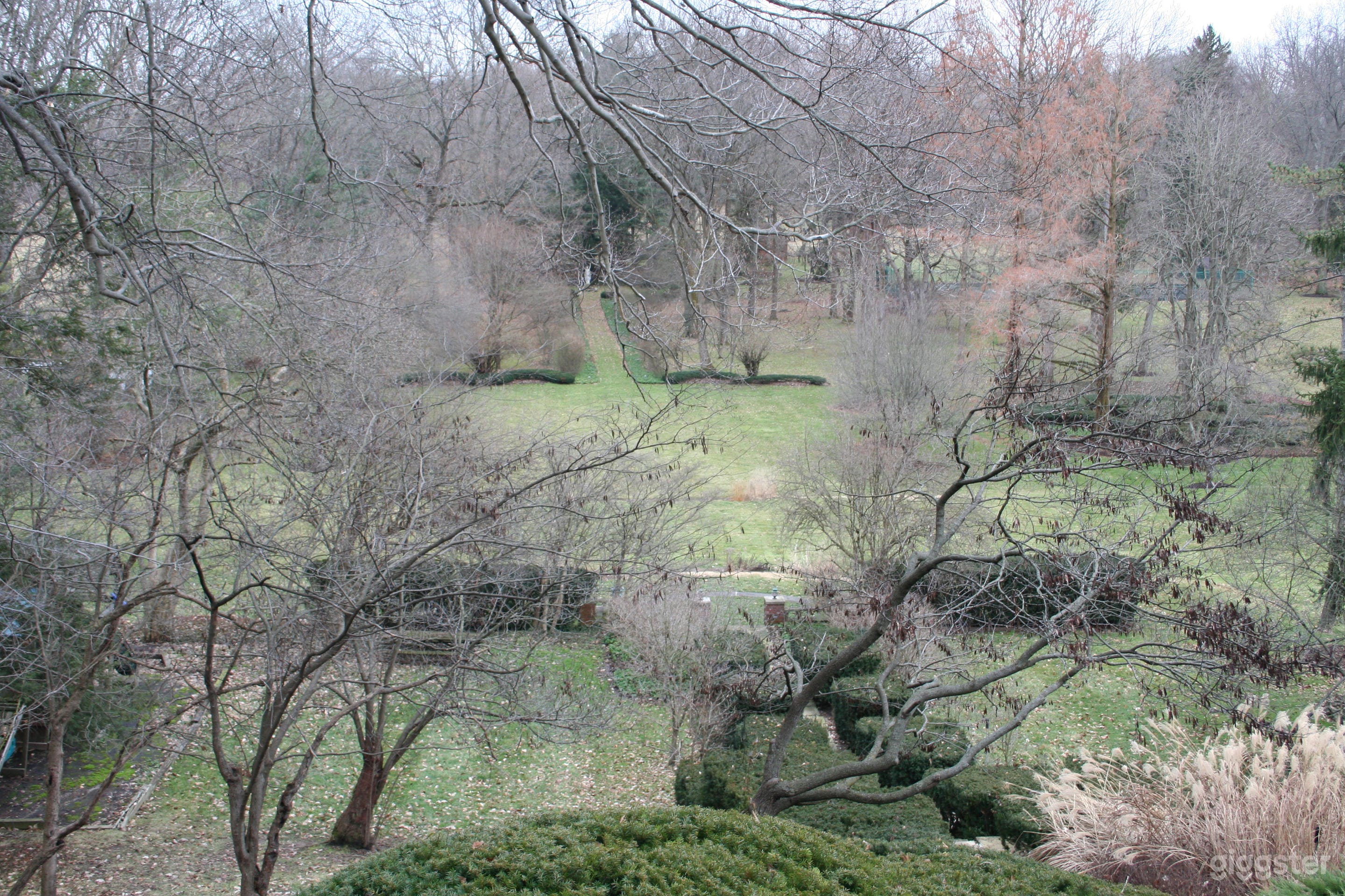 Private Lane Manor Home - 26 Acres Photo 3