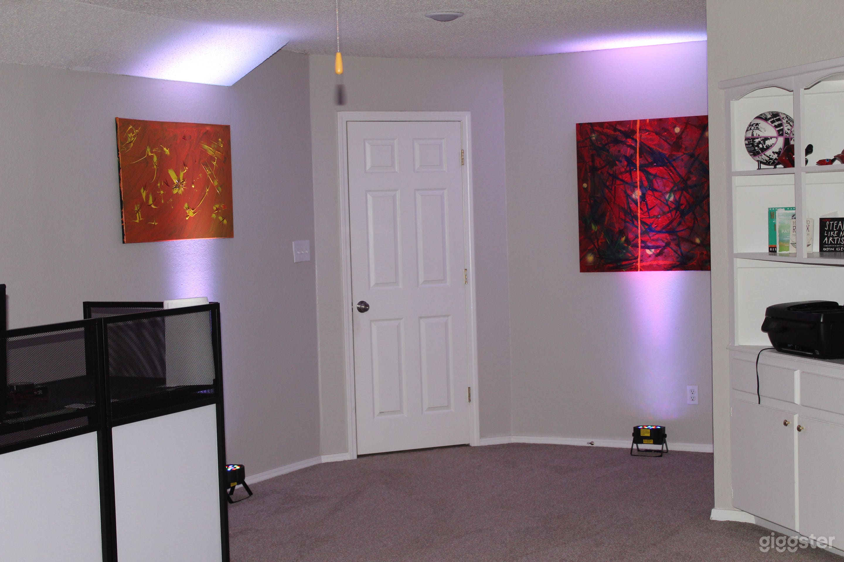 Par lights to create the vibe you need