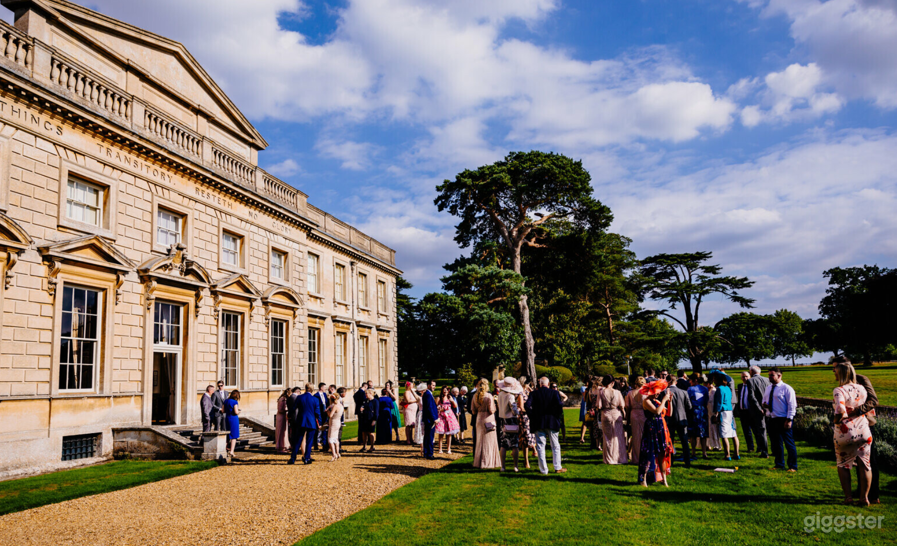 Cozy and Amazing Garden for Functions Photo 2