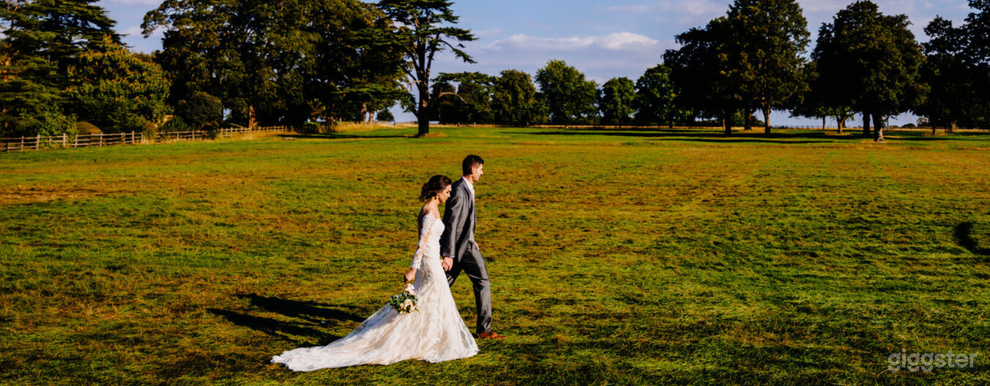 Cozy and Amazing Garden for Functions Photo 3