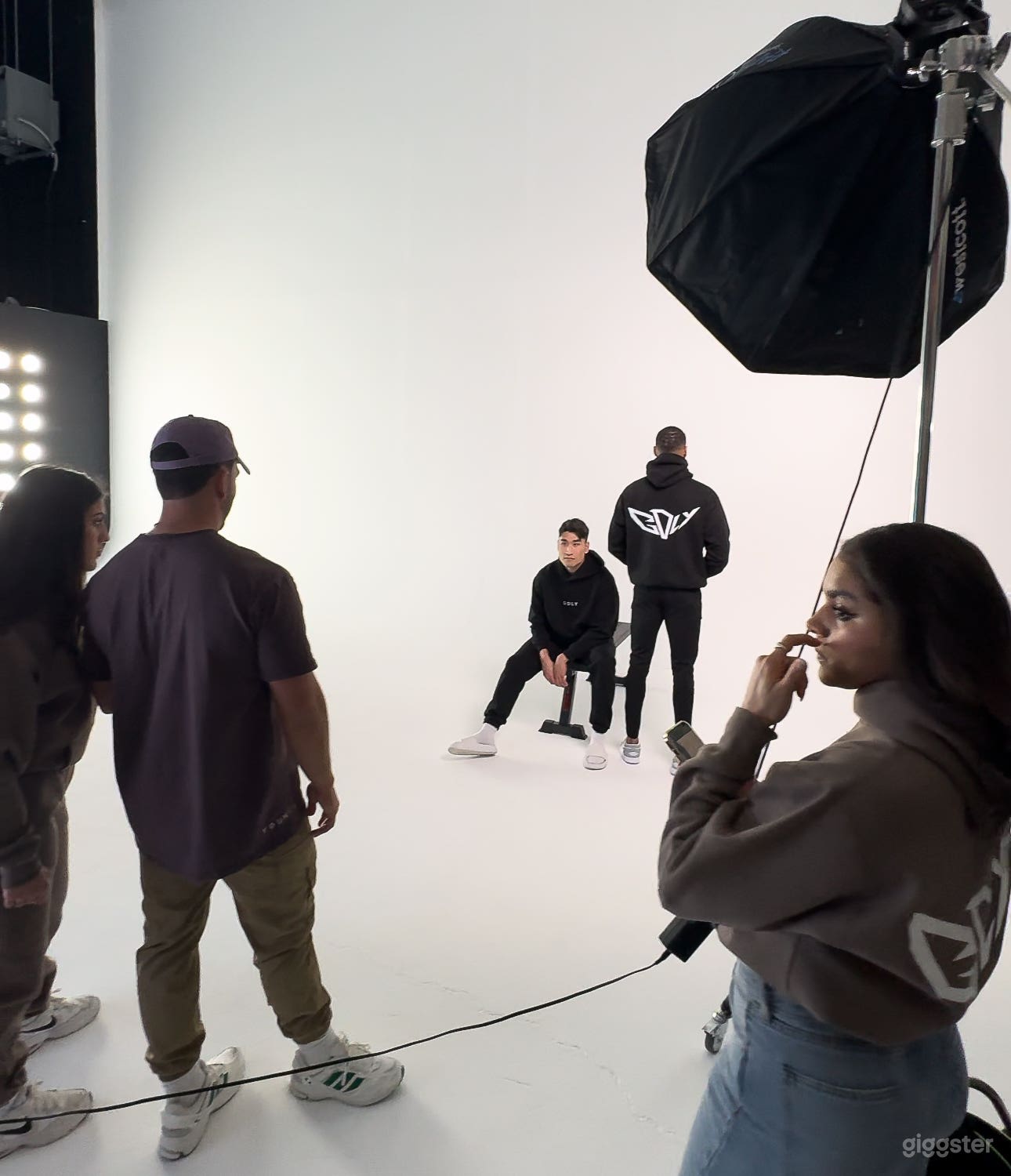 Full size white Cyc, green screen, film, Video Photo 1