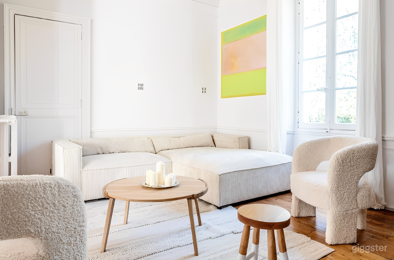 Photo de Refined Private Lounge 3
