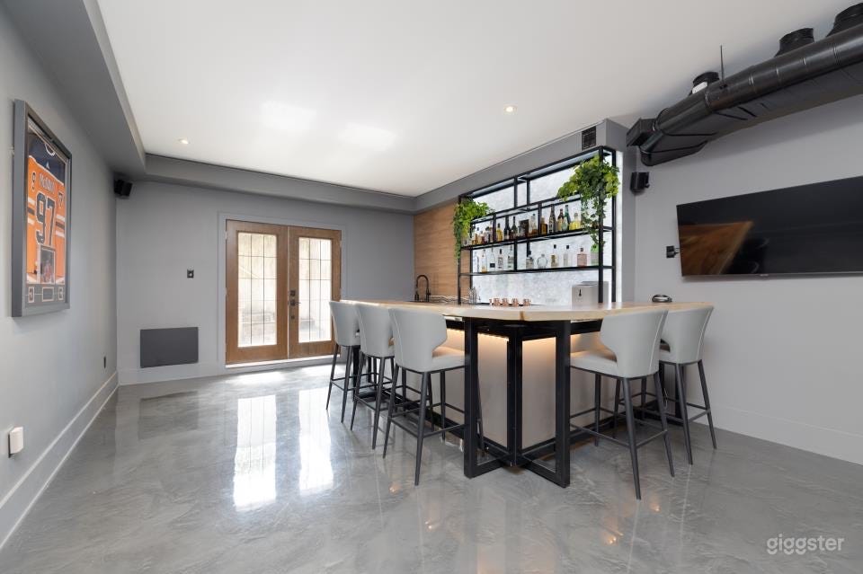 Private Luxury Estate Photo 3