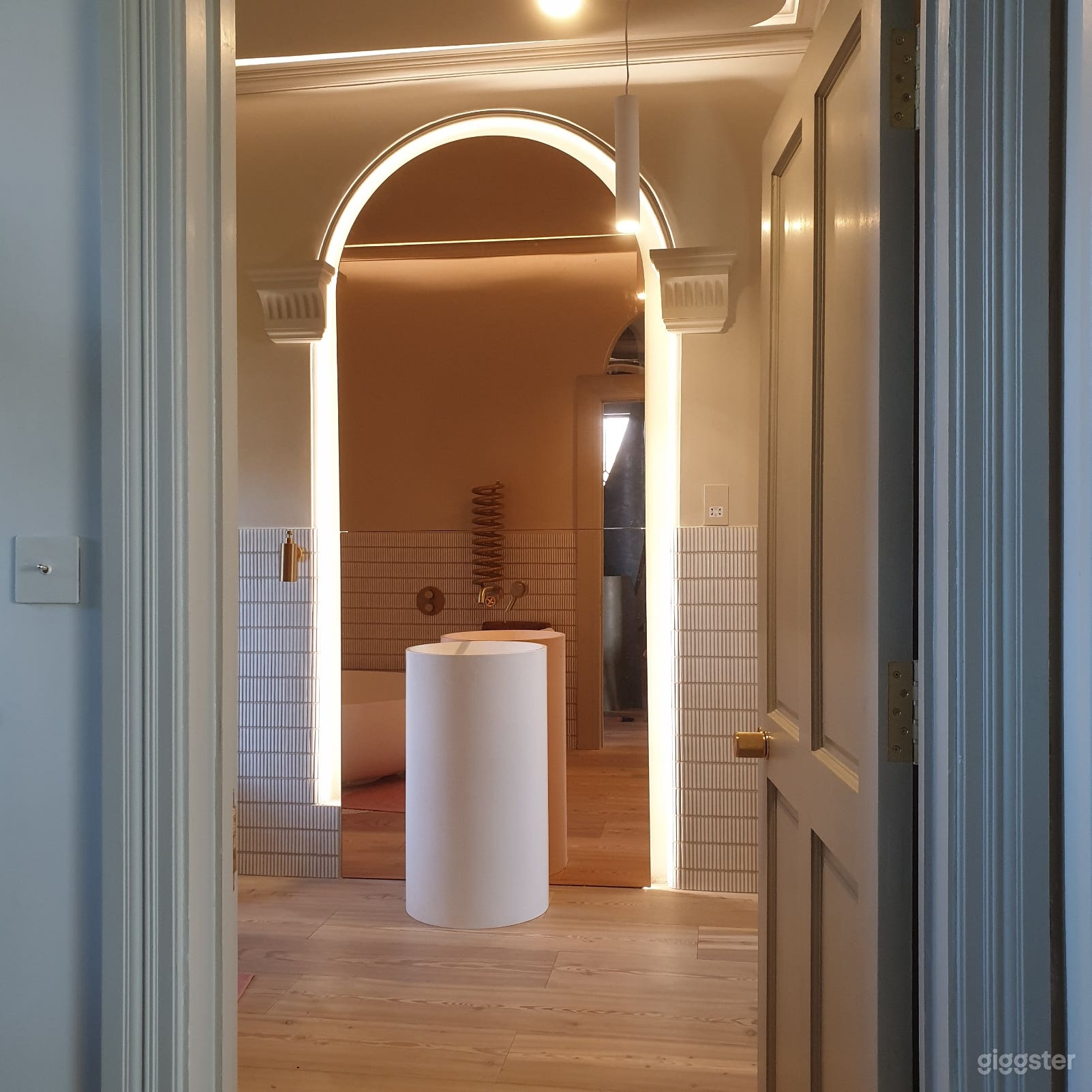 English Country Mansion Photo 4