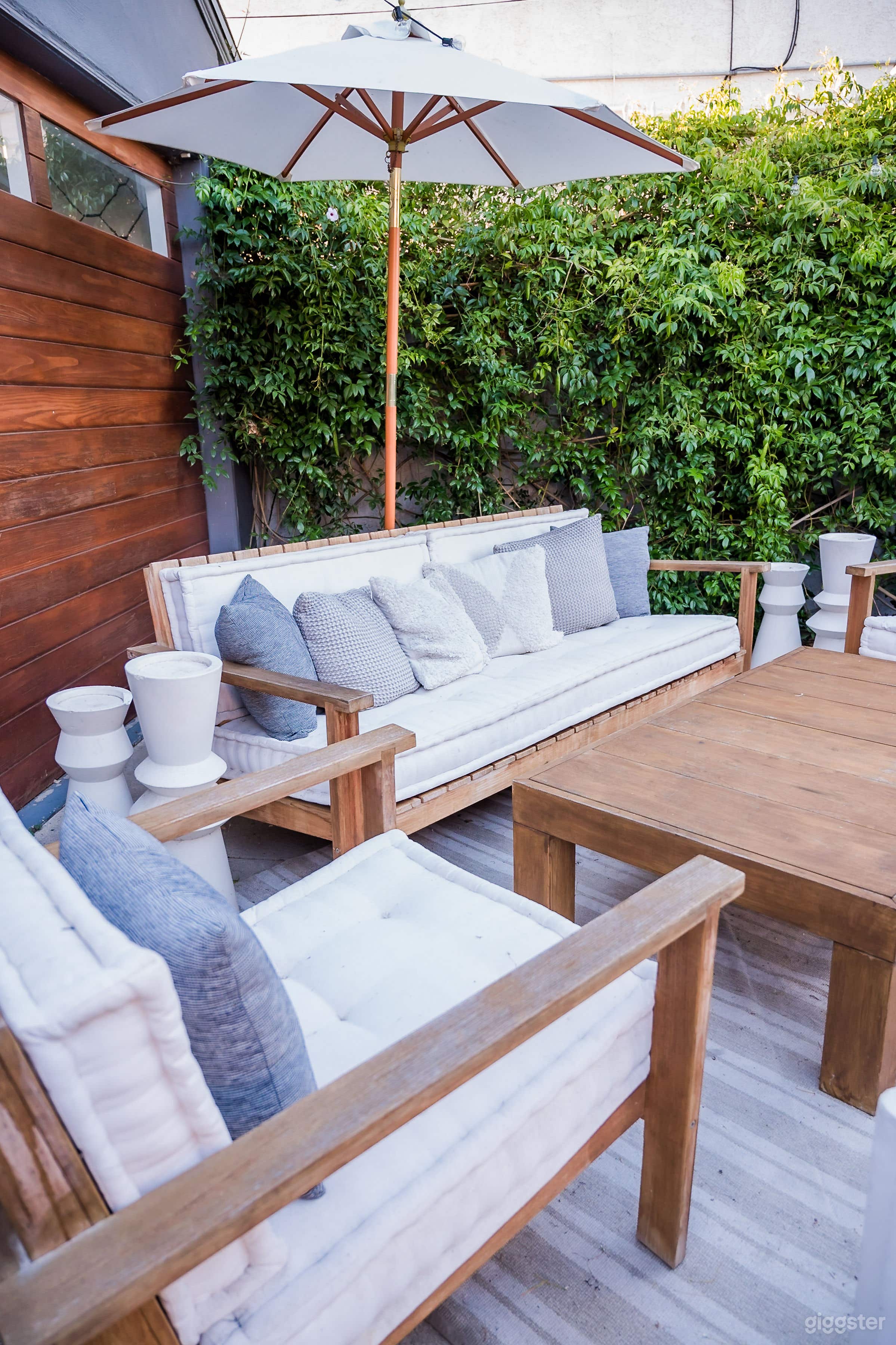 Designer Styled Bungalow Photo 2