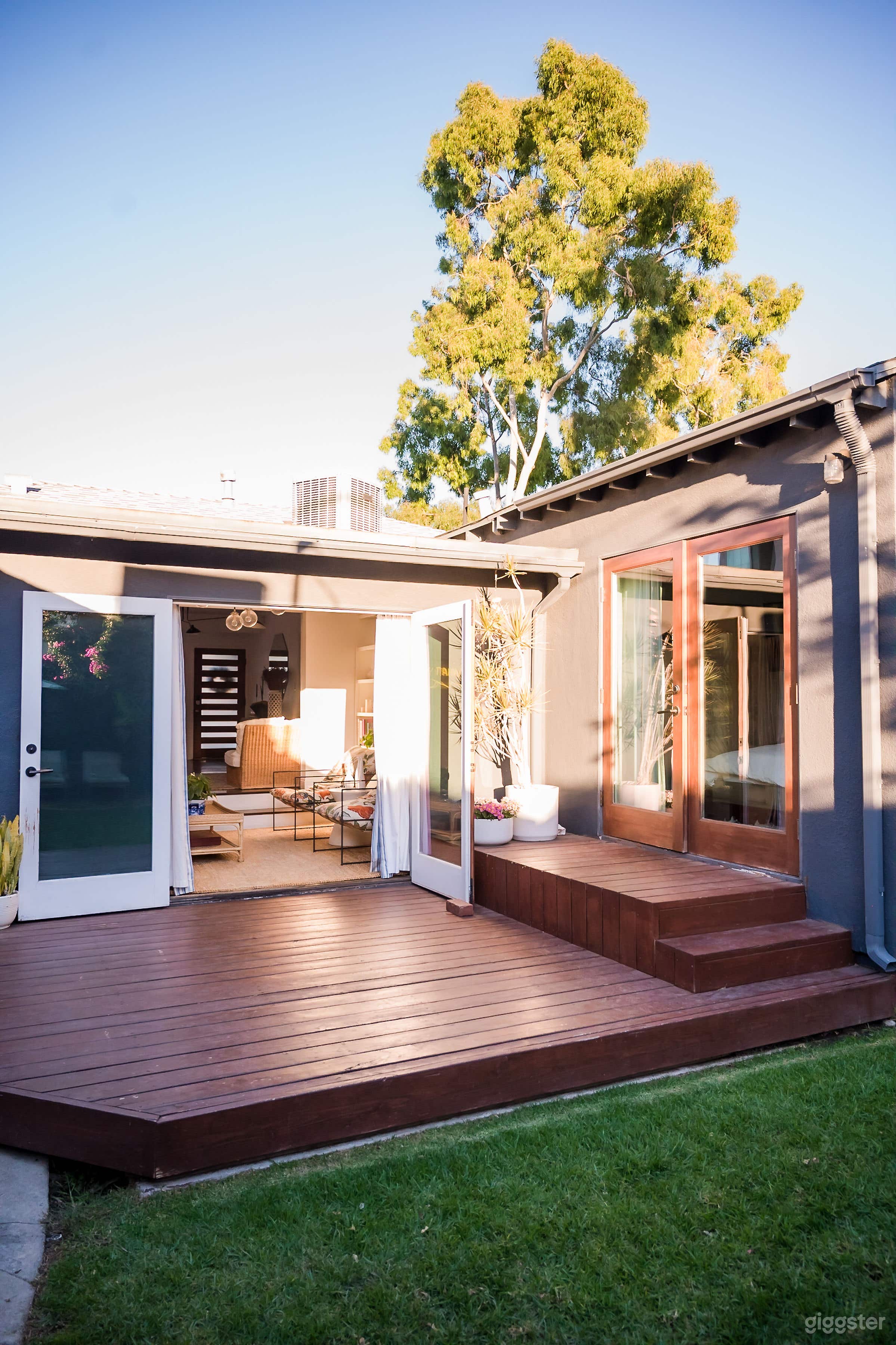 Designer Styled Bungalow Photo 1