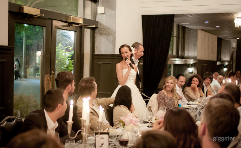 The Elegant Crystal Dining Room  