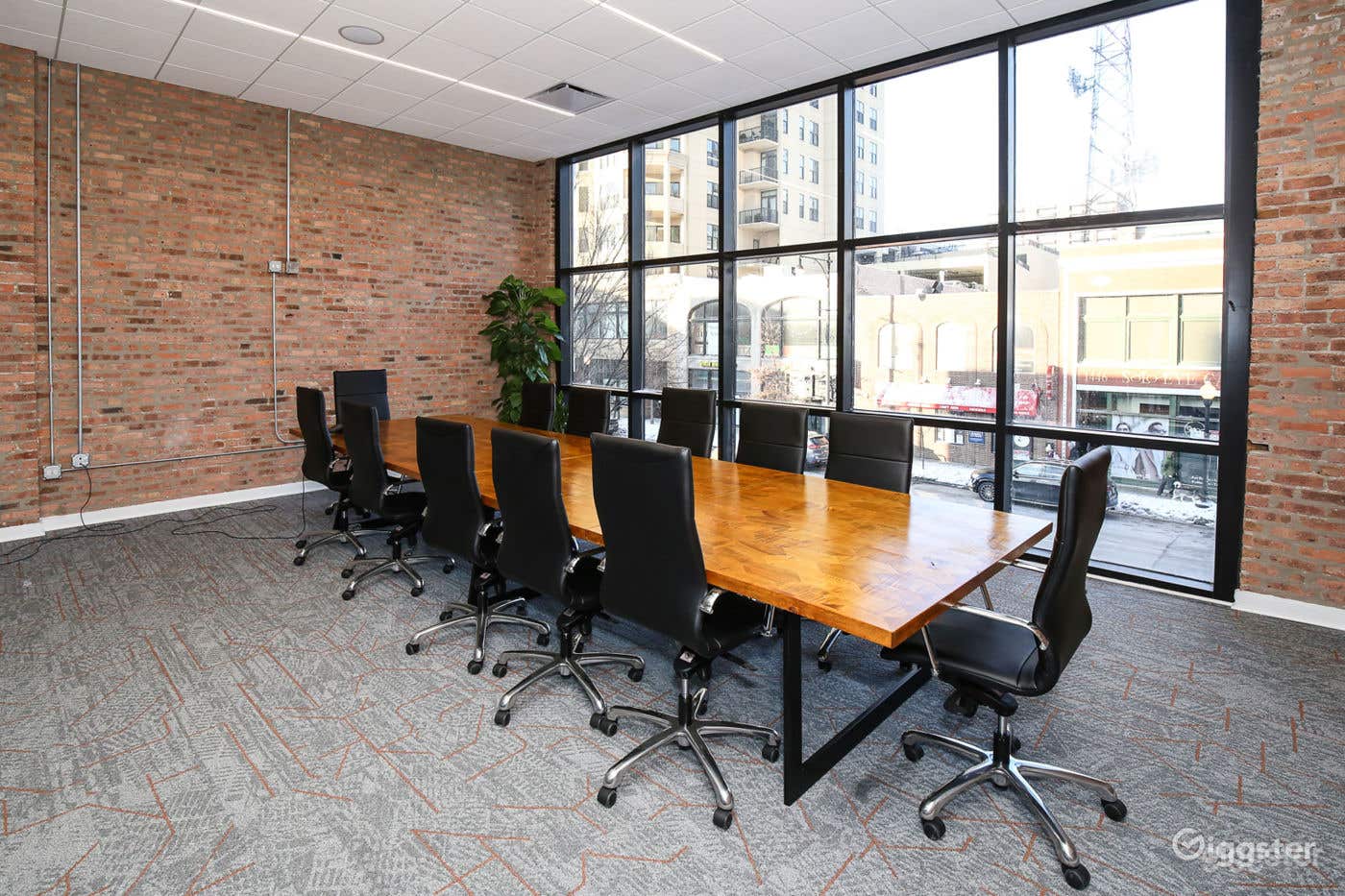 Large Meeting Room - Michigan Ave, South Loop, Chicago Photo 3