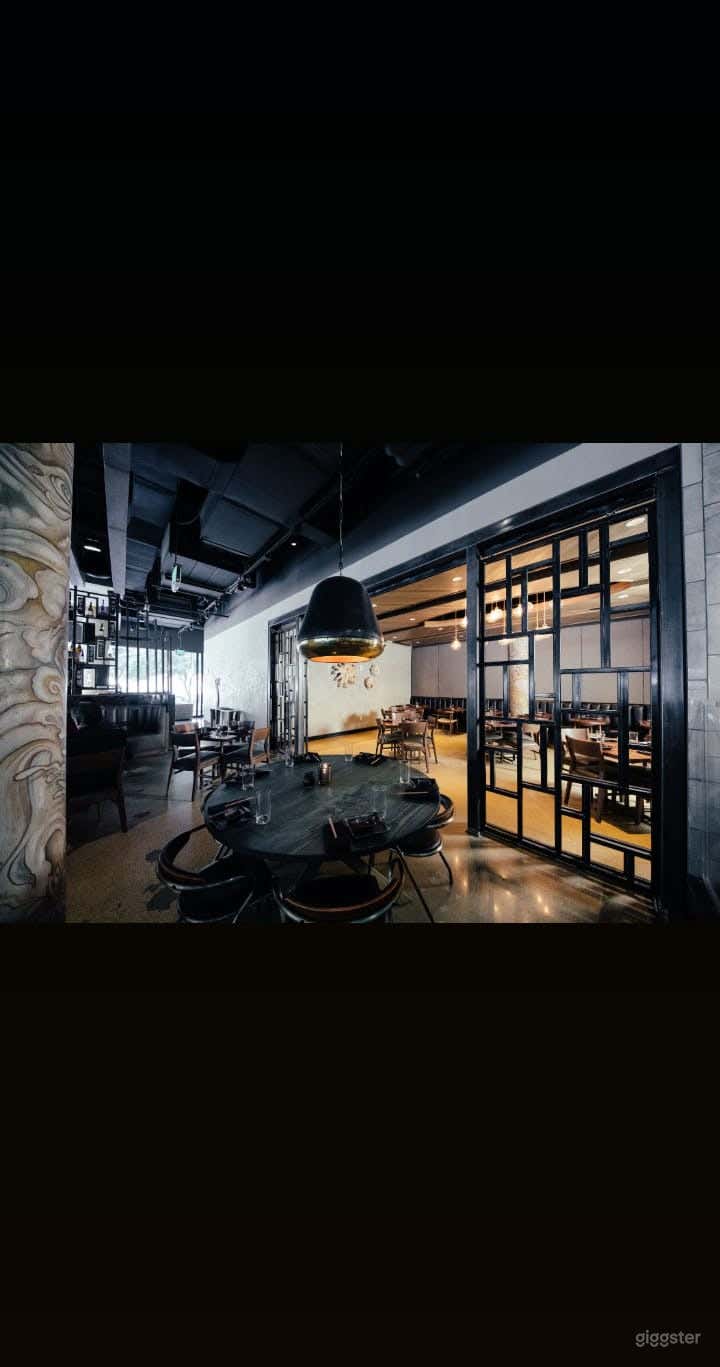  Elegant Private Dining Room 