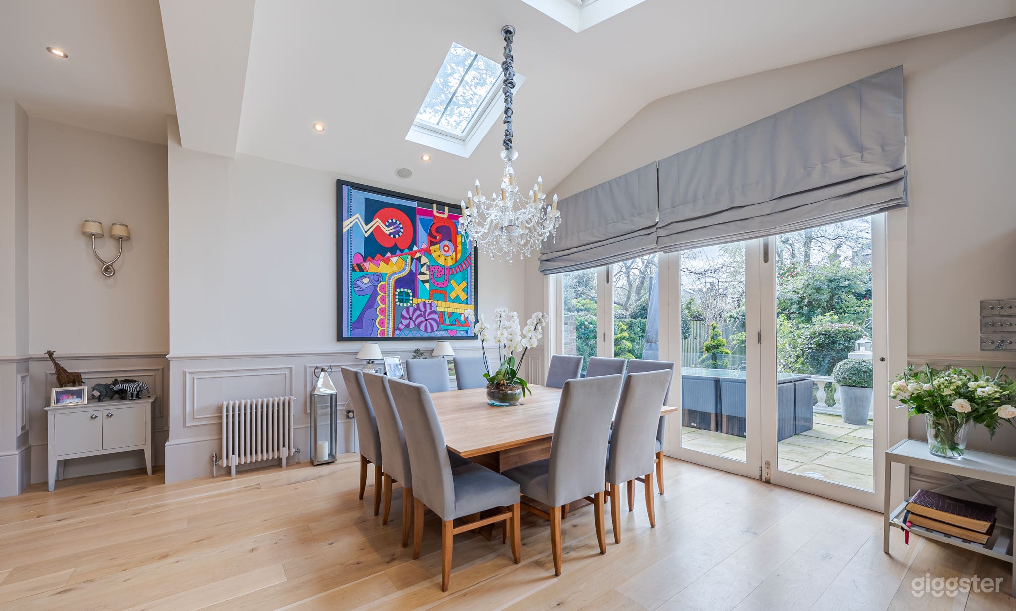 Macaulay Road, Victorian Home with Bespoke Interiors Photo 3