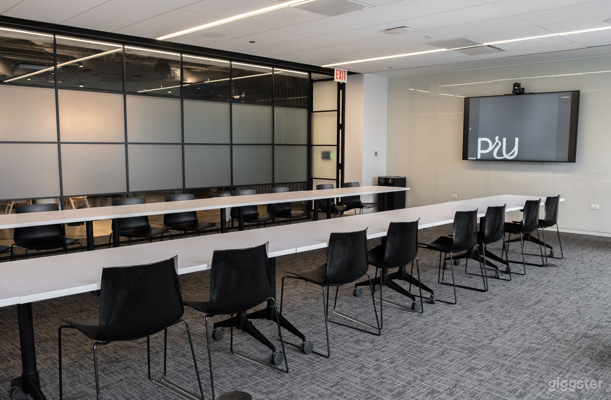 Versatile Meeting Spaces in the Loop Photo 3