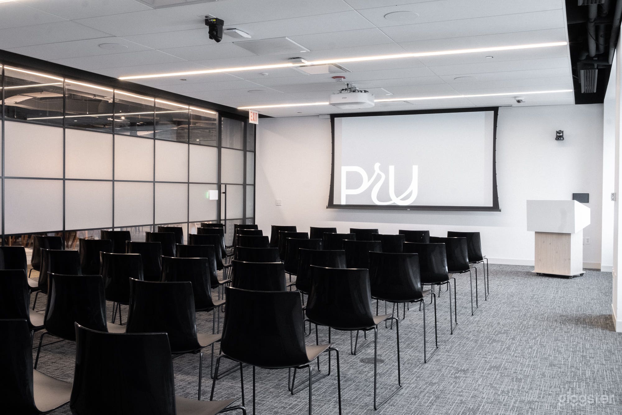 Versatile Meeting Spaces in the Loop Photo 1