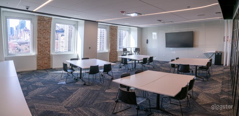  Versatile Meeting Rooms 