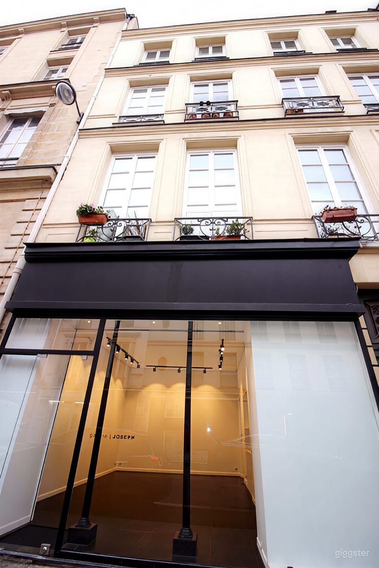  Charming Marais Gallery and Pop-Up Space 