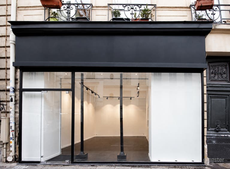  Charming Marais Gallery and Pop-Up Space 
