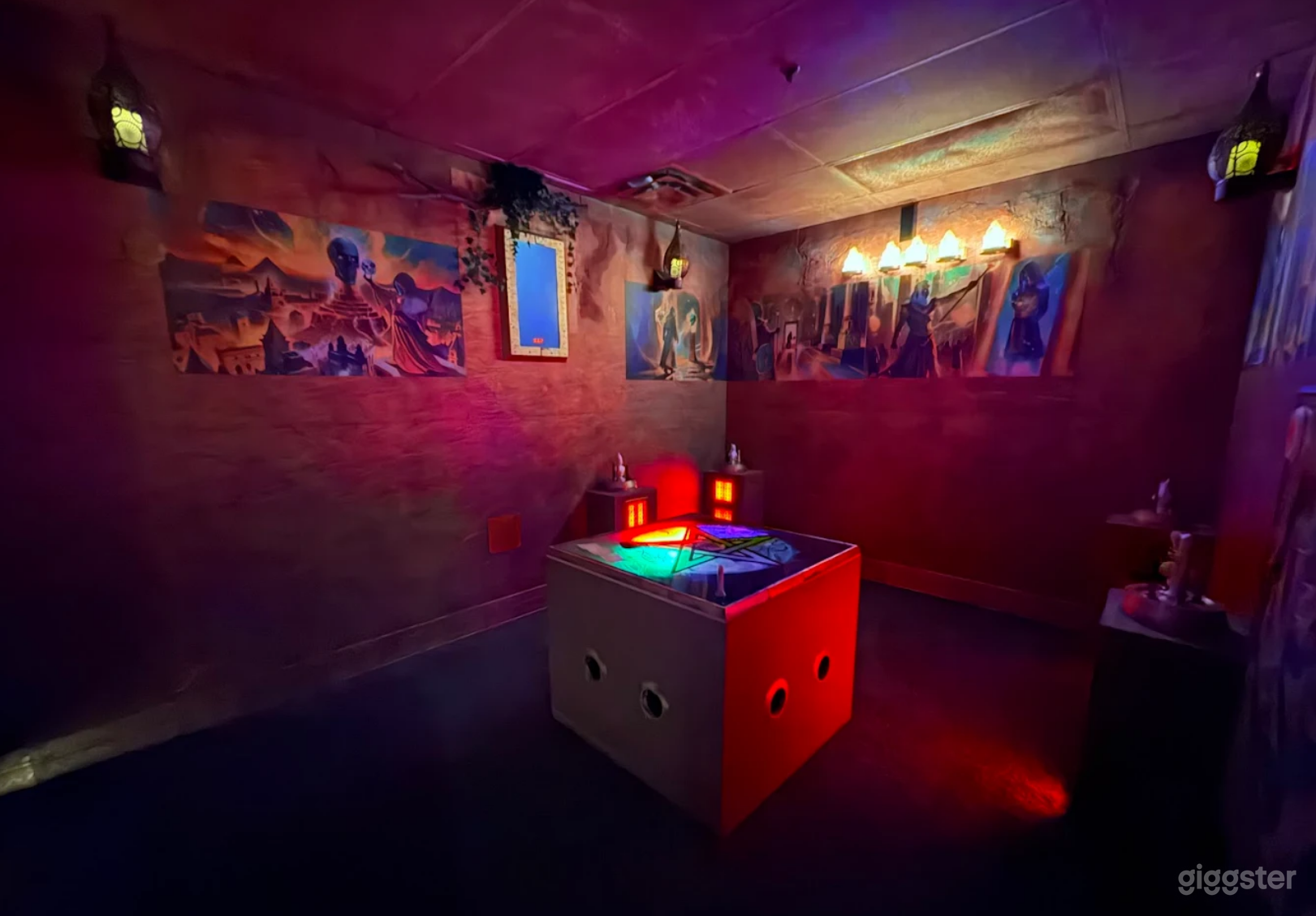 VR &amp; Escape Room Calgary Photo 3