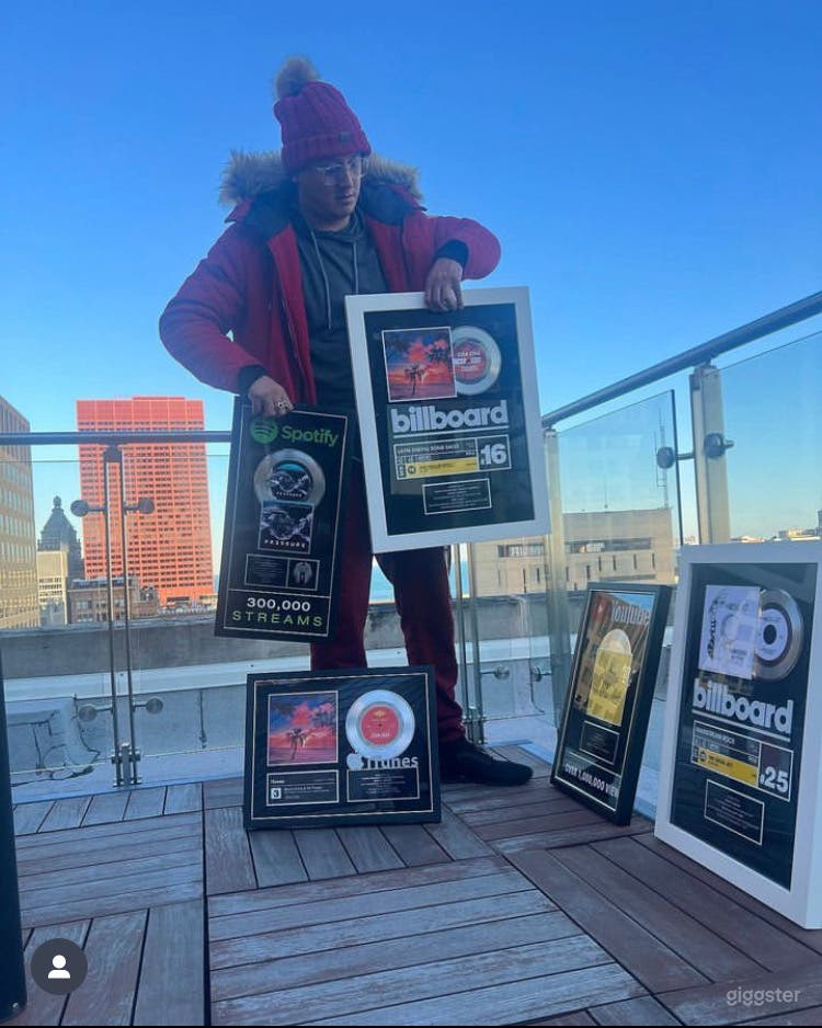 Recording Studio Session Photo 4