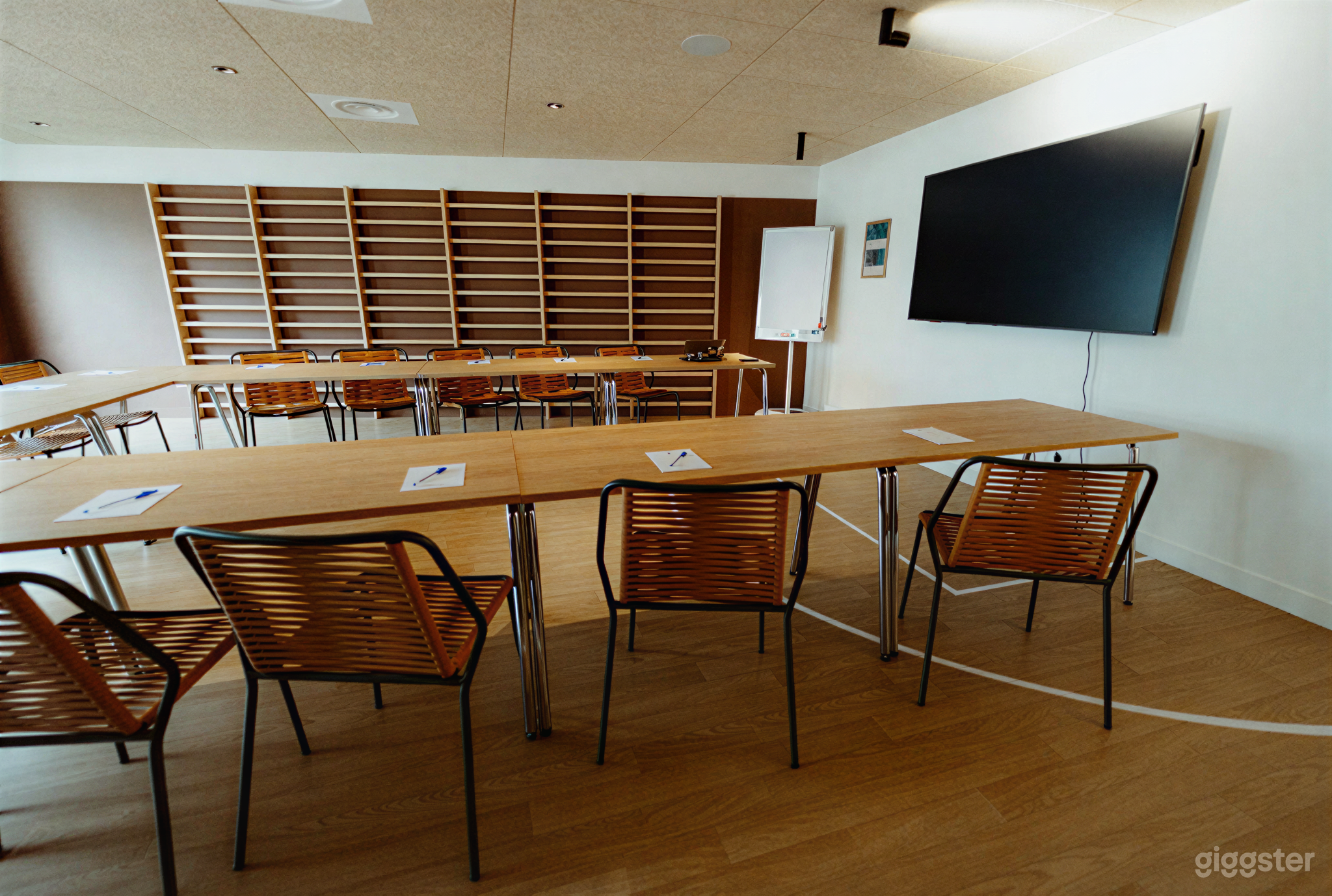 Photo de Espace Séminaire Moderne & Ateliers d’Équipe 3