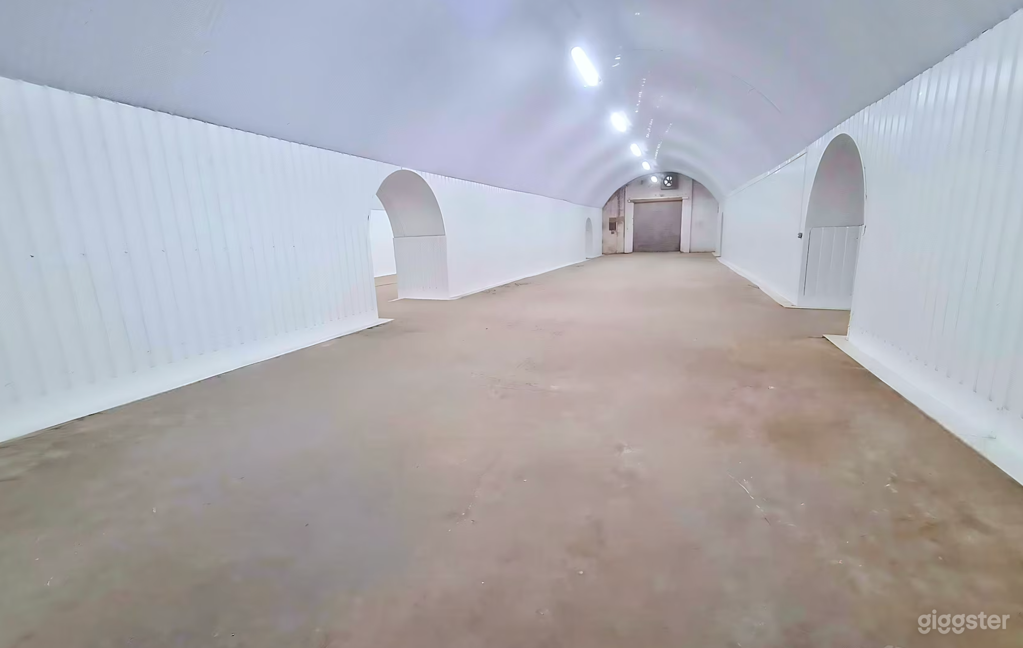 Blank Canvas in Railway Arch (x3 arches available) Photo 3