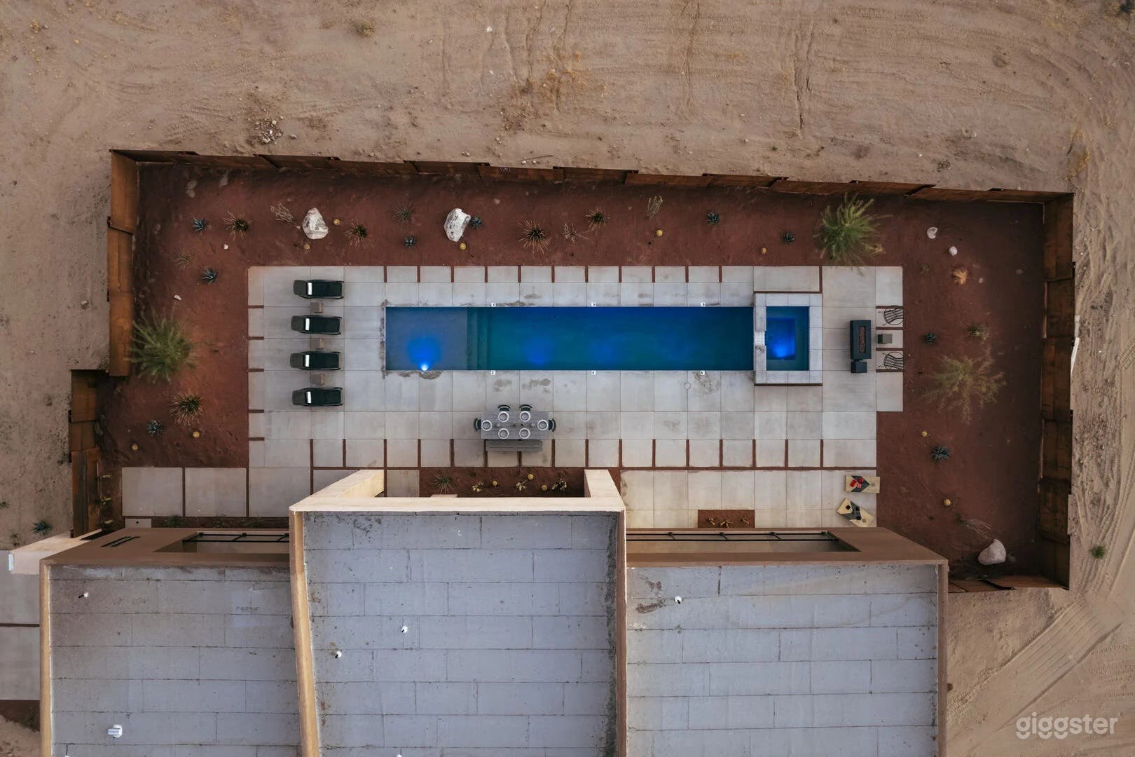 Suncrest Luxurious Outdoor Pool Photo 3