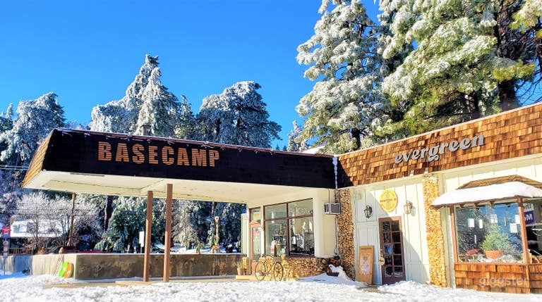  1968 Gas Station set in the CA mountains 